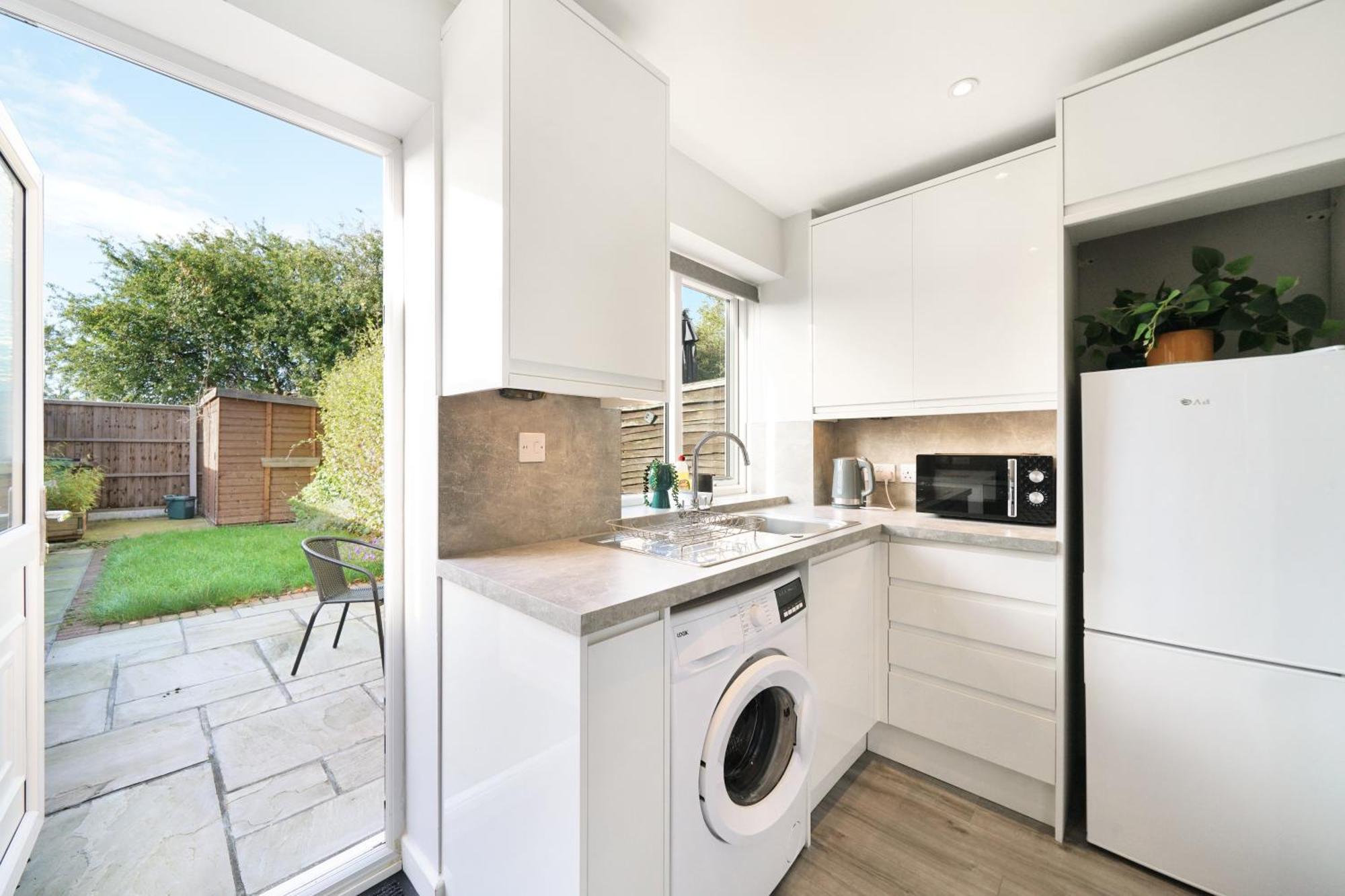 Cosy Corner In Aylesbury Near Stoke Mandeville Hospital & Town Centre With Private Parking 外观 照片